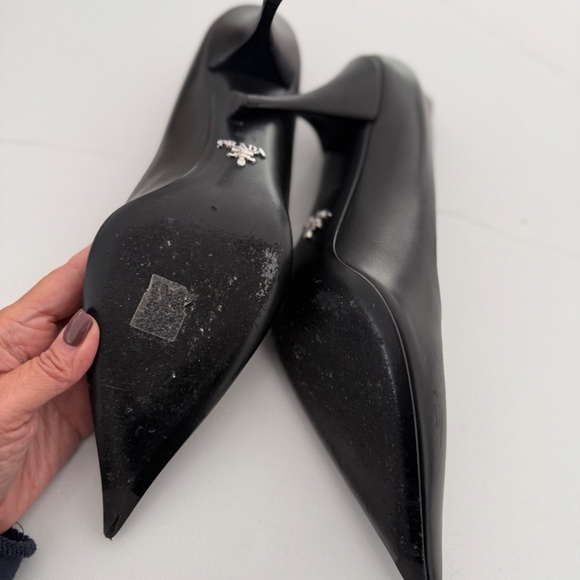 Prada Leather Pumps Contemporary Pointed To Elegant Shoes Heels Size 40.5 - Picture 7 of 11